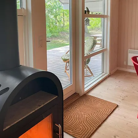 Virksund With Grounds And Hot Tub 회예스레브